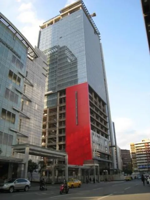 統一開發市政府轉運站外觀照片