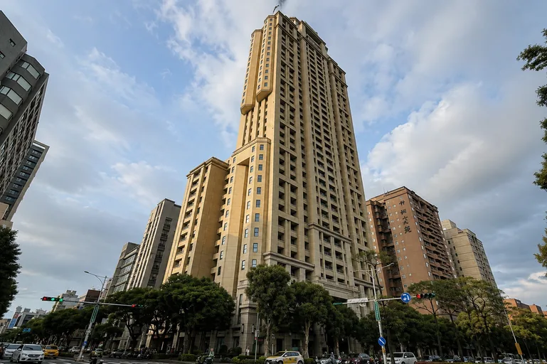 和平大苑豪宅外觀照片